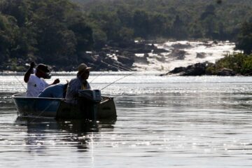 Sema lança sistema que facilita acesso de estrangeiros à carteira de pesca amadora